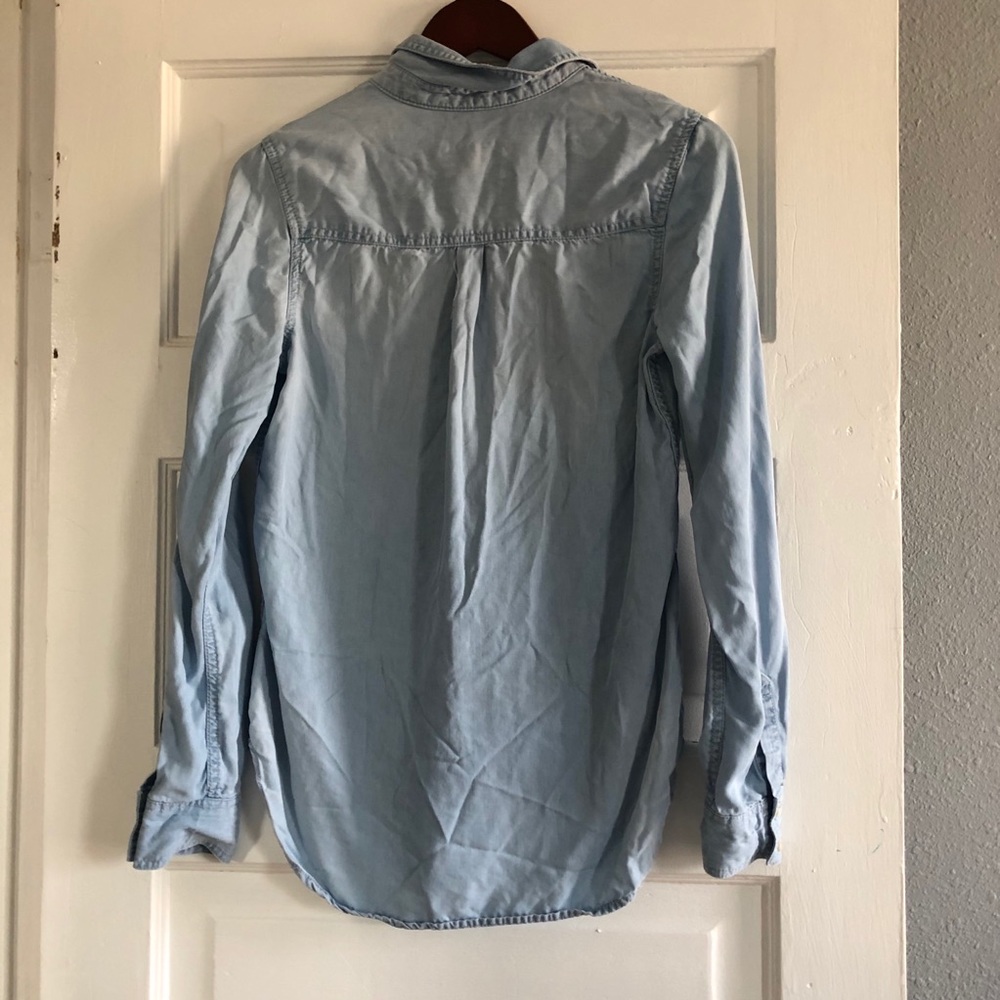 Mossimo Chambray Button-Up Size Medium - image 5